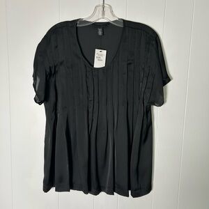 NWT Kenneth Cole Black Pleated Women's Top